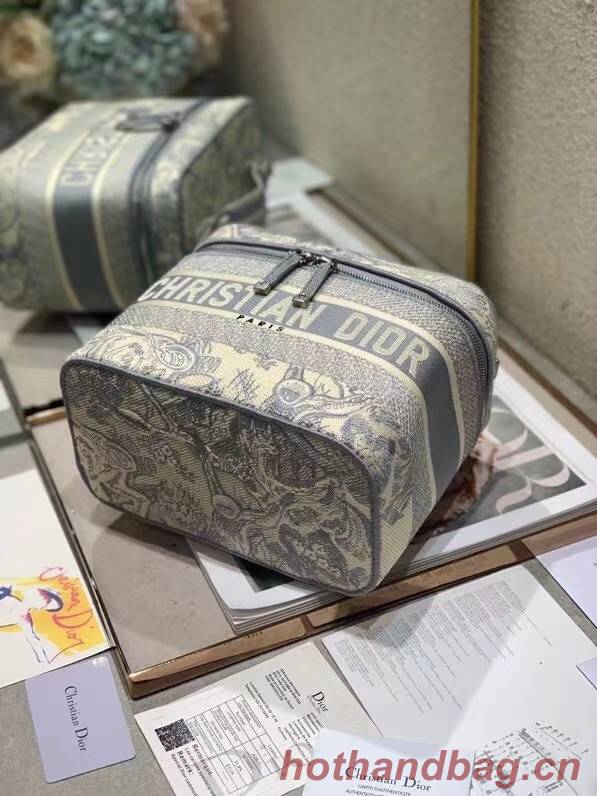 DIOR DIORTRAVEL VANITY CASE grey Dior Oblique Embroidery S5480VR