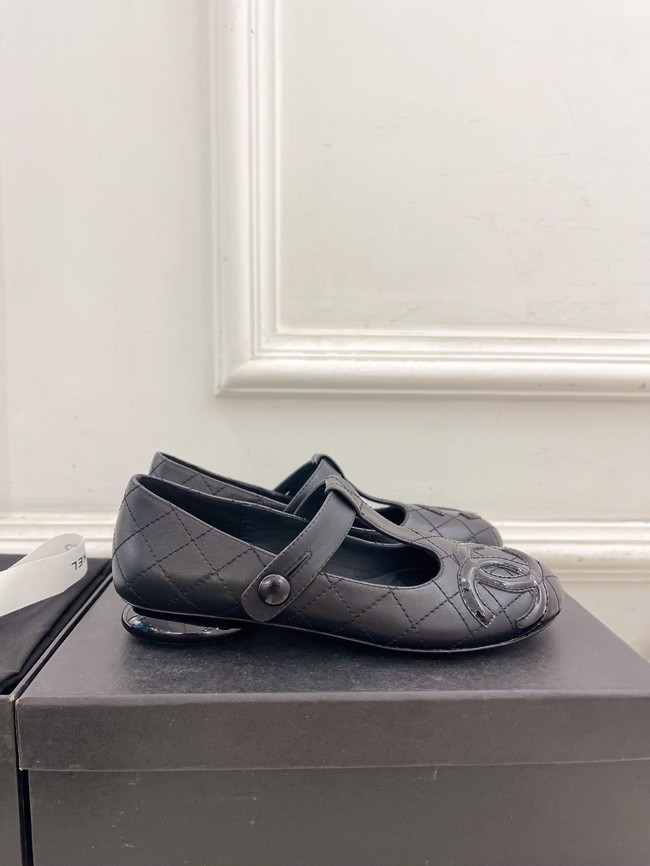 Chanel MARY JANES 55885-3