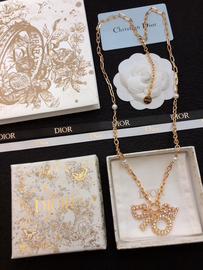 Dior necklace CE16610