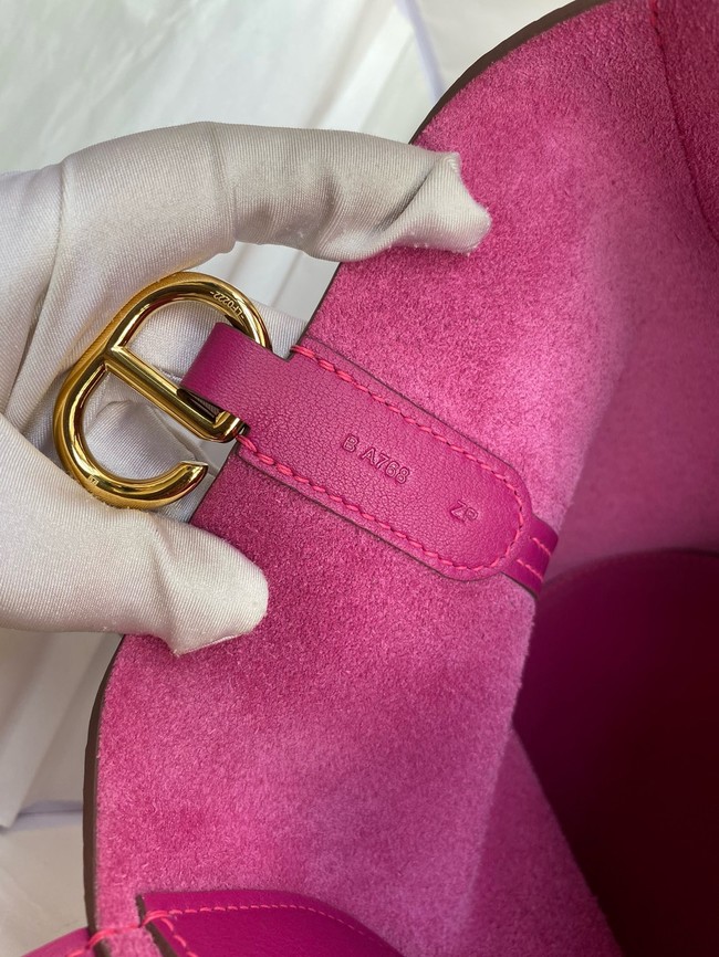 Hermes in the loop Togo Leather Bag H3369-5