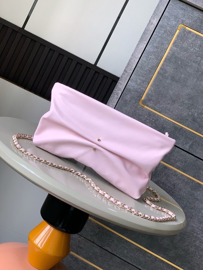 Chanel CLUTCH WITH CHAIN AP4613 pink