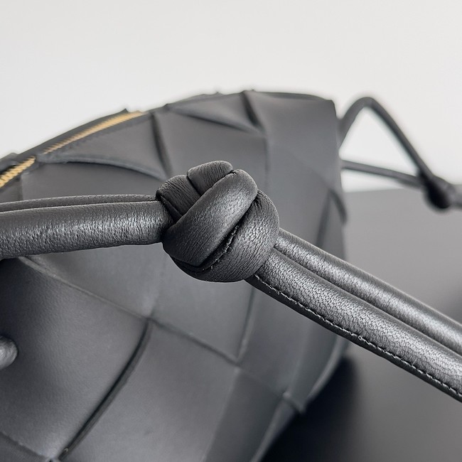 Bottega Veneta Intrecciato Concert Pouch D794258 black