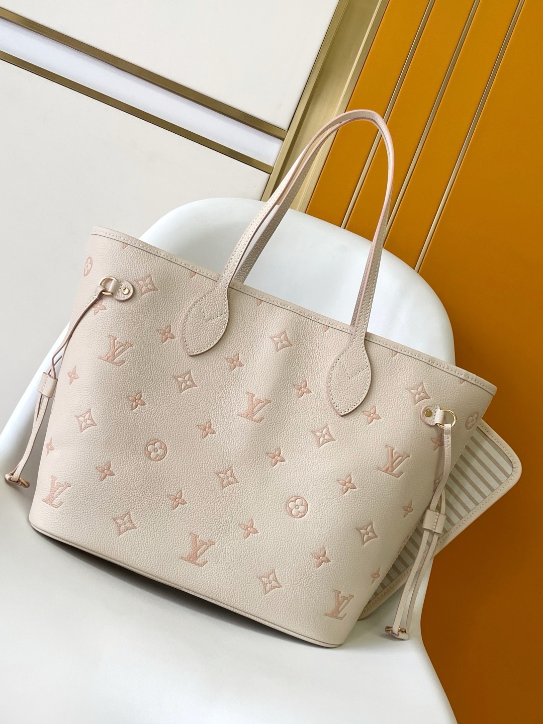 Louis Vuitton NEW Neverfull MM M14285 Eden