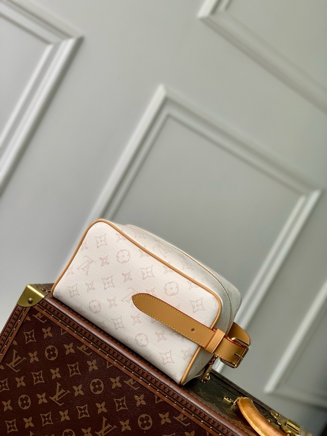Louis Vuitton Locker Dopp Kit M14839 white