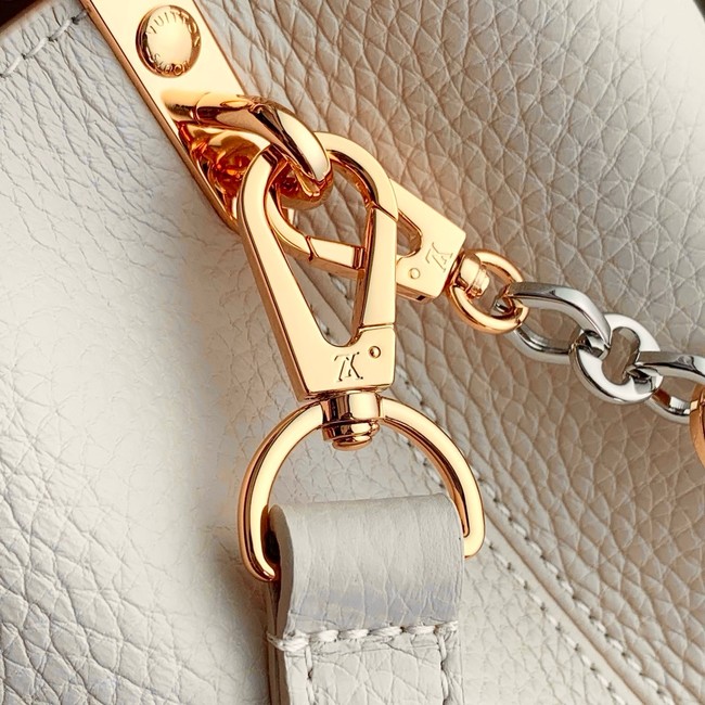 Louis Vuitton Capucines MM M12935 Cream