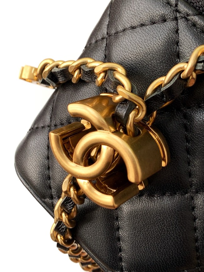 CHANEL Lambskin Vanity with Chain AP3940 black