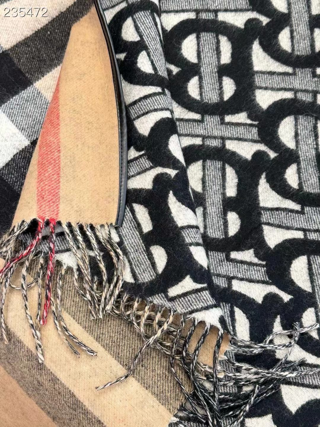 Burberry Cape Double-sided cashmere B35911