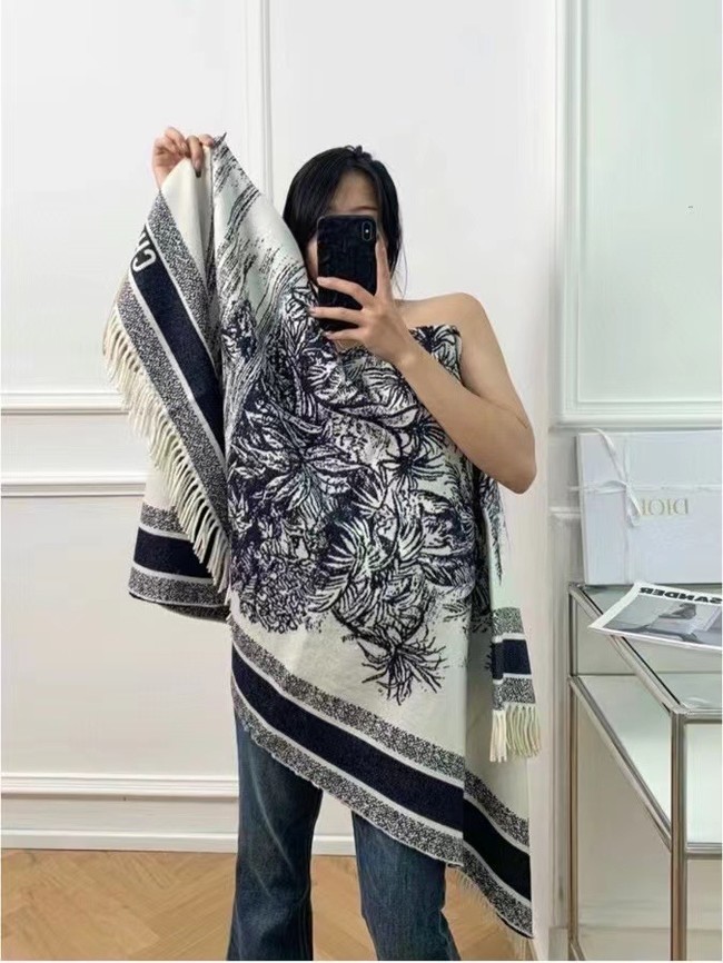 Dior Oblique Poncho Cashmere 21DOB4