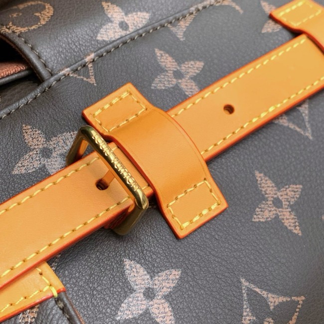 Louis Vuitton Christopher MM M13202