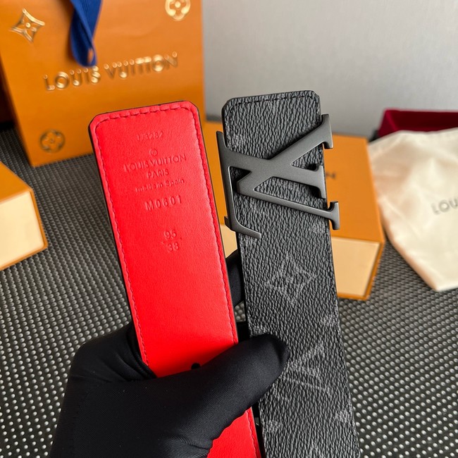 Louis Vuitton Initiales 40MM Reversible M9046