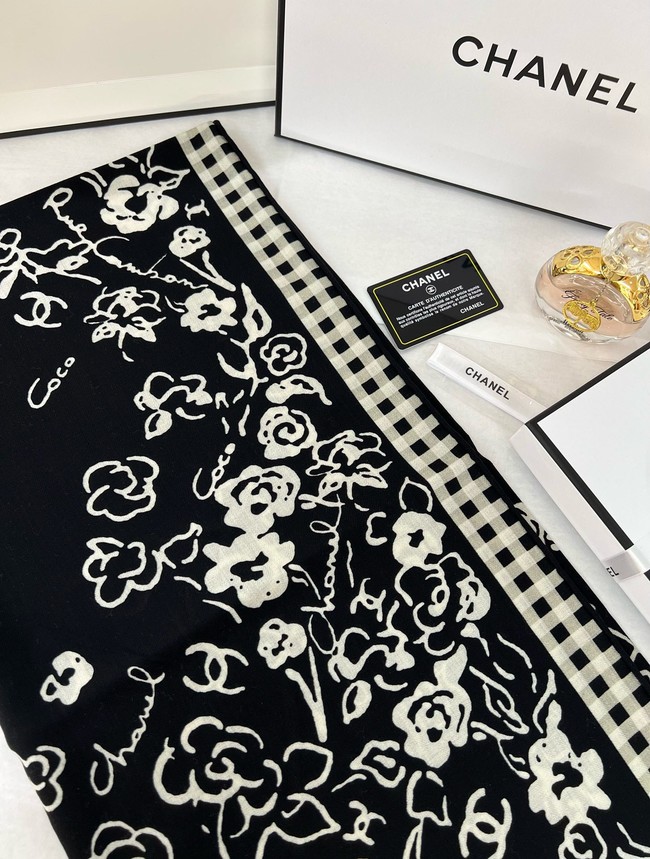 Chanel Shawl Cashmere and Silk 06392