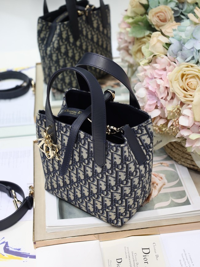 Small Dior Toujours Vertical Tote Bag Macrocannage Oblique Jacquard M2835P blue