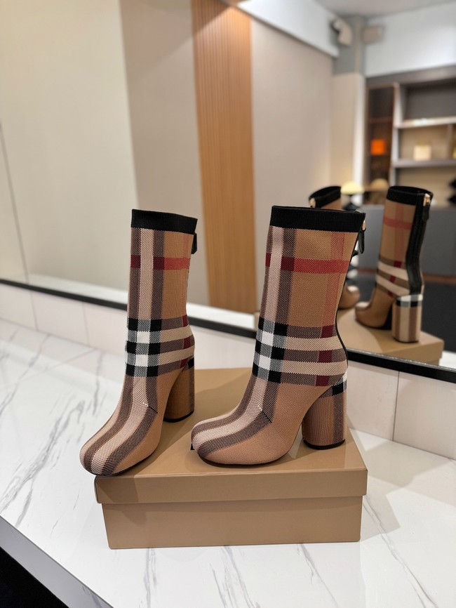 BurBerry Ankle Boot 87216-2