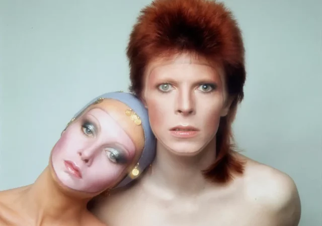 featured image for post: This Twiggy and David Bowie Photo Has an Unusual Backstory