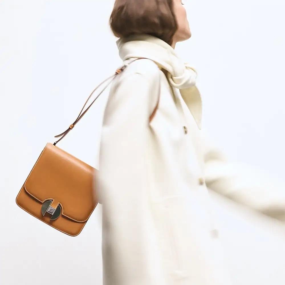 Hermes 2002 – 20 bag in Evercolor calfskin Gold Model shots