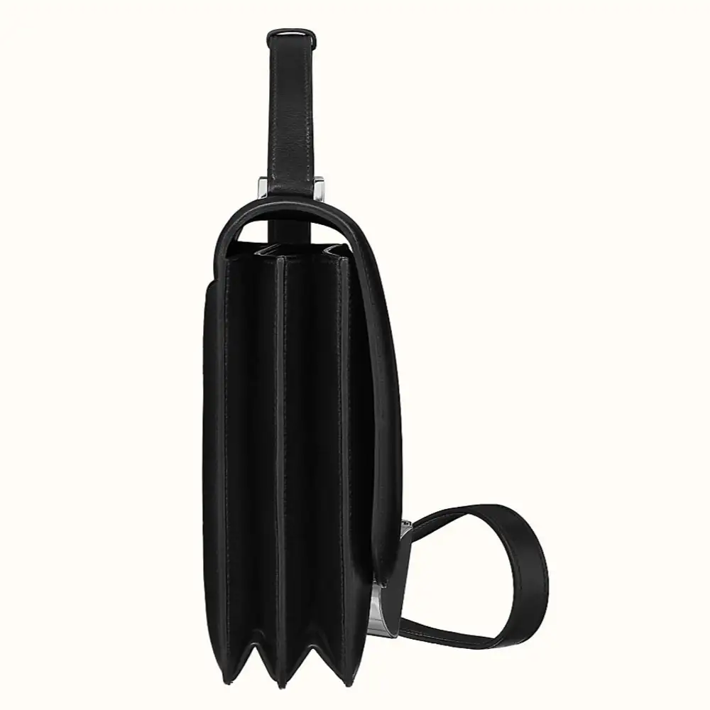 Hermes 2002 – 20 bag in Evercolor calfskin Noir Evergrain Interior pockets 2