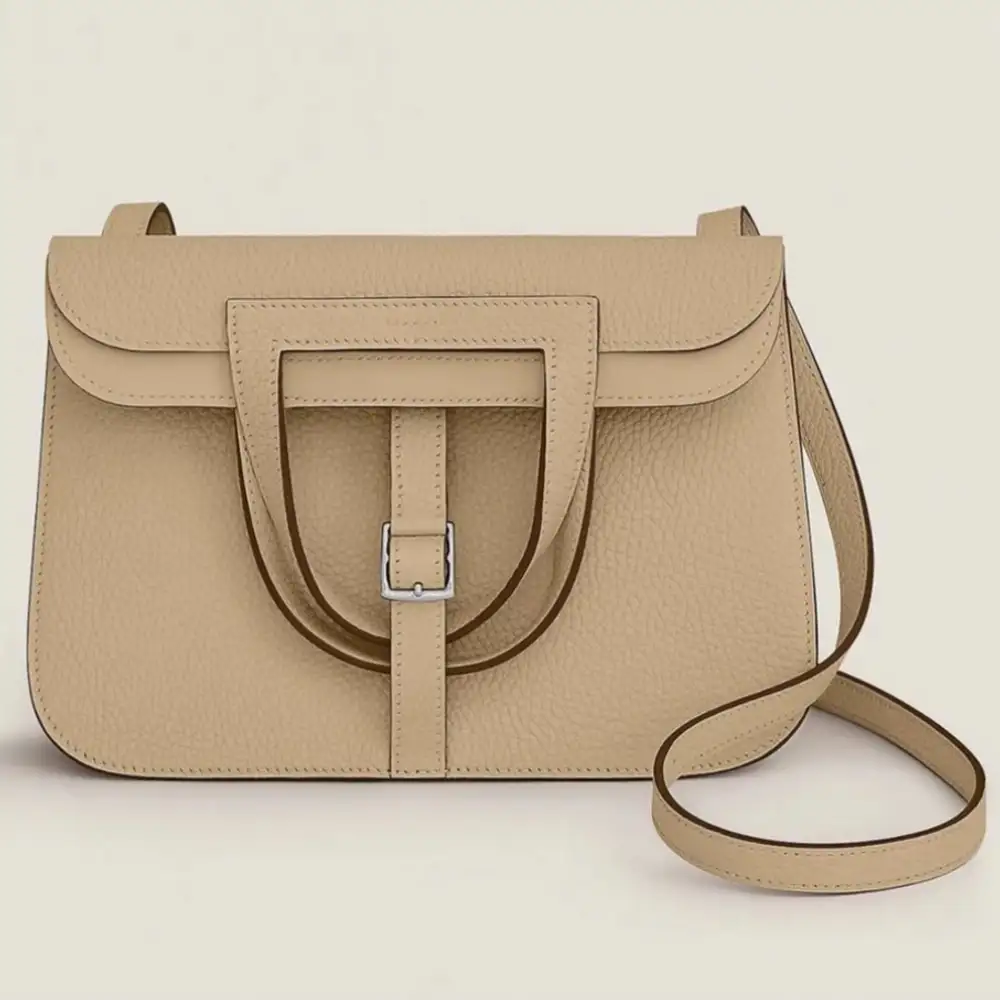Hermès Halzan 25 bag in Clemence Trench