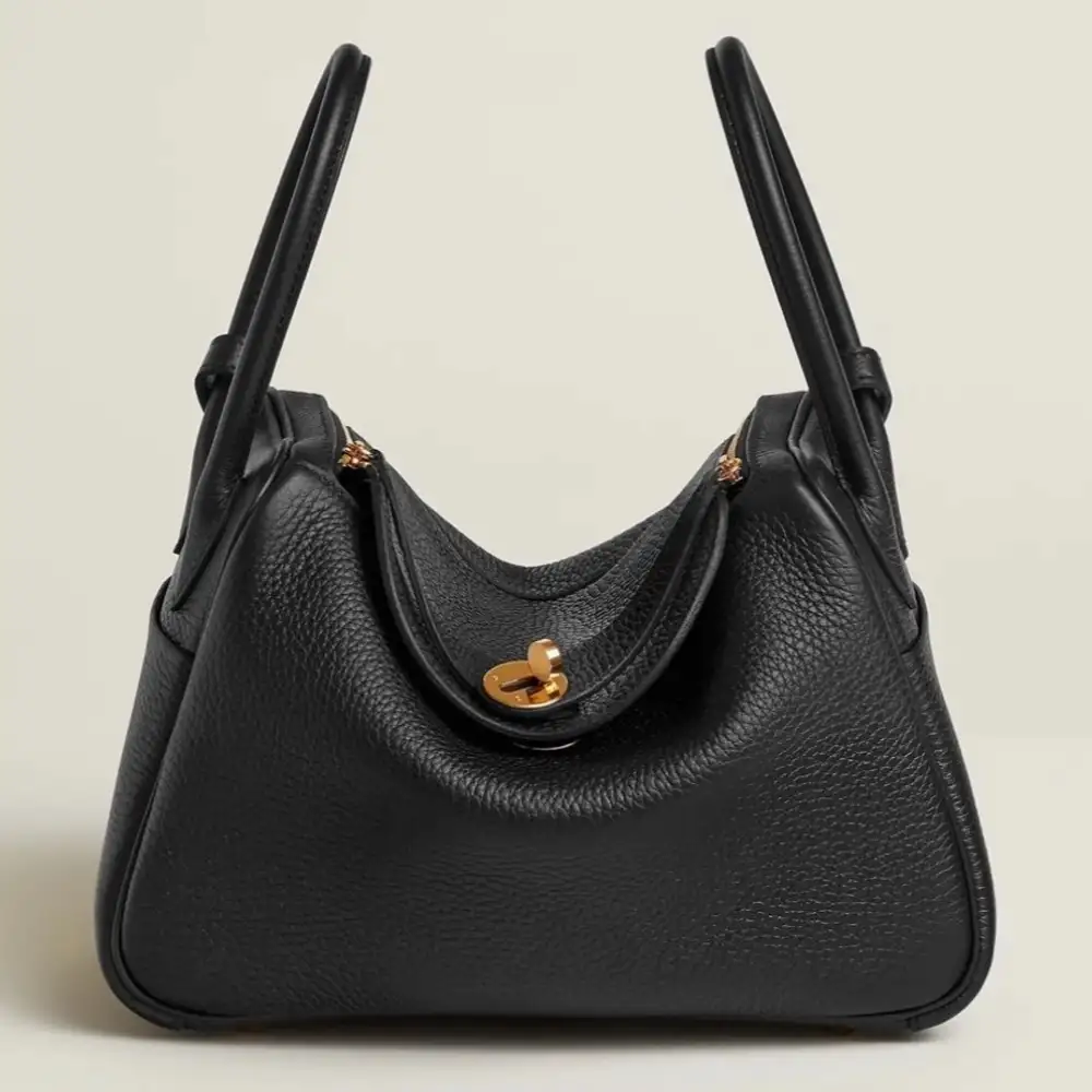 Hermes Lindy 26 Bag in Clemence Noir (1)