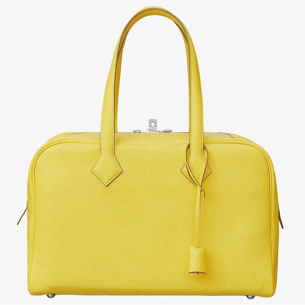 Hermes Victoria II Fourre Tout 35 bag in Alamo calfskin lime
