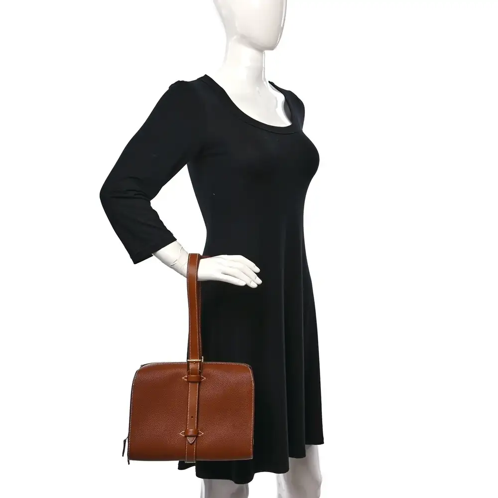 Hermes Simone Bag in Togo Swift Gold Model shots