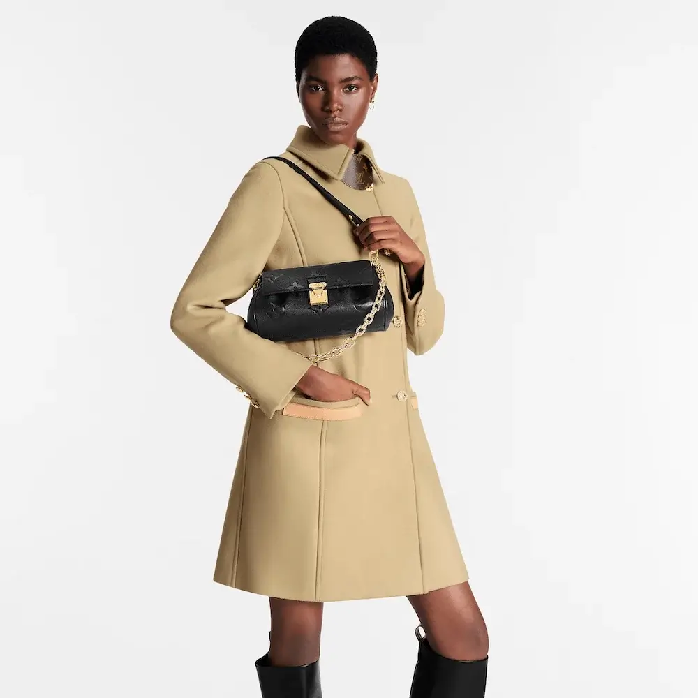 Louis Vuitton Favorite Bag in Monogram Empreinte Model shots 2