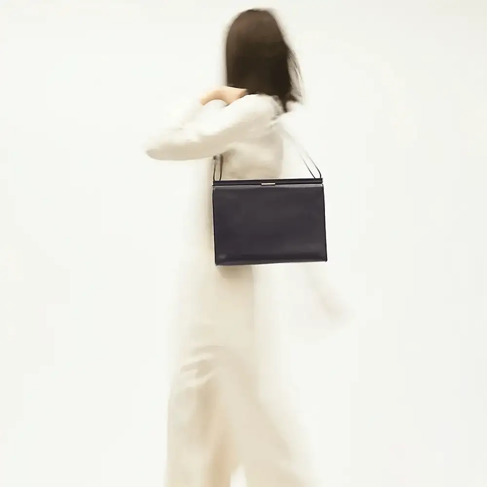 Hermes Clic H 33 Bag in Evercolor Calfskin Black Model shots