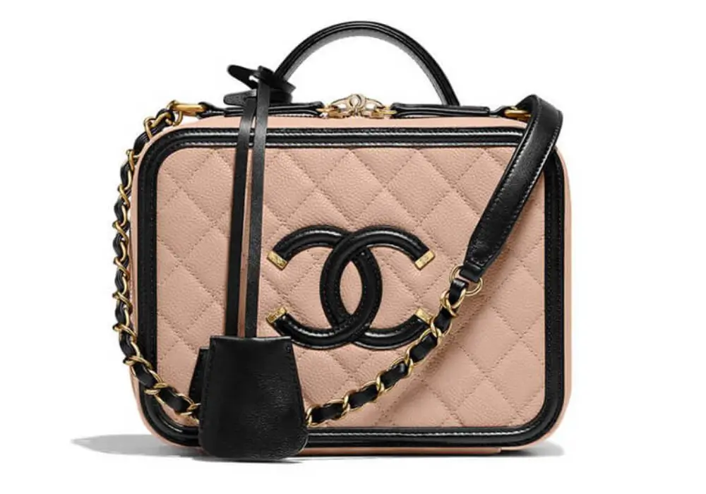 Chanel CC Filigree Vanity Case front image