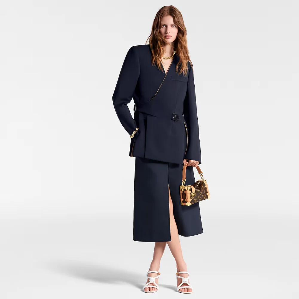 Louis Vuitton Side Trunk PM Bag in Monogram Canvas Mode shots 1