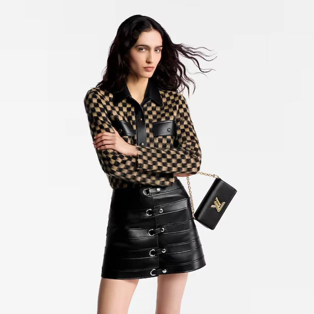 Louis Vuitton Twist West Pochette in Epi Model shots 2