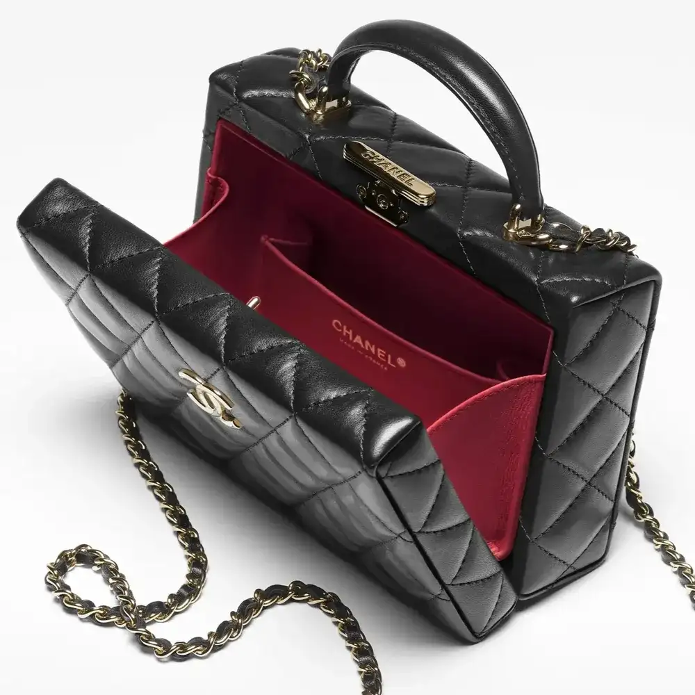Chanel Box Bag in Lambskin Interior pockets