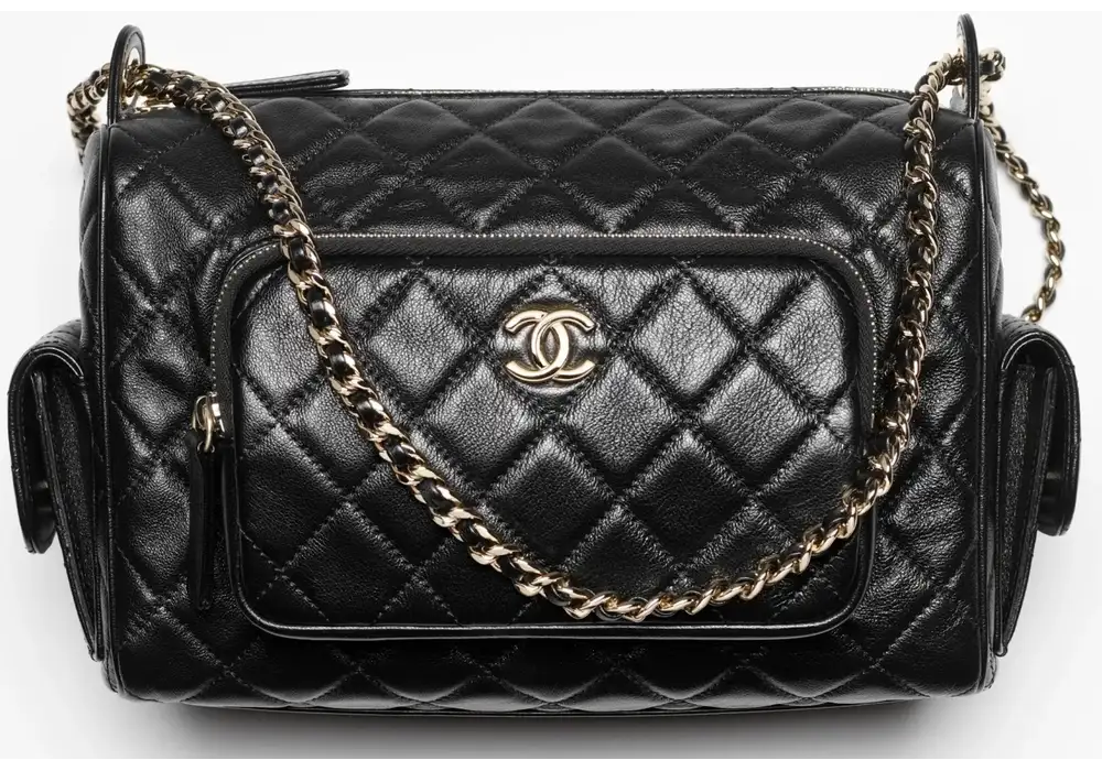 Chanel Camera Case in Shiny Crumpled Lambskin Front image