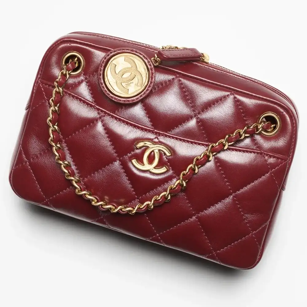 Chanel Small Flap Bag With CC Strap in Shiny Lambskin Burgundy