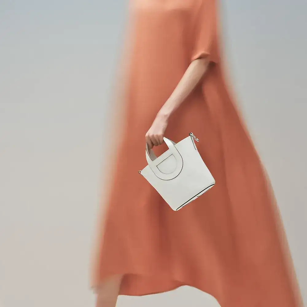 Hermes In The Loop 18 Bag in Clemence Swift Model shots 2