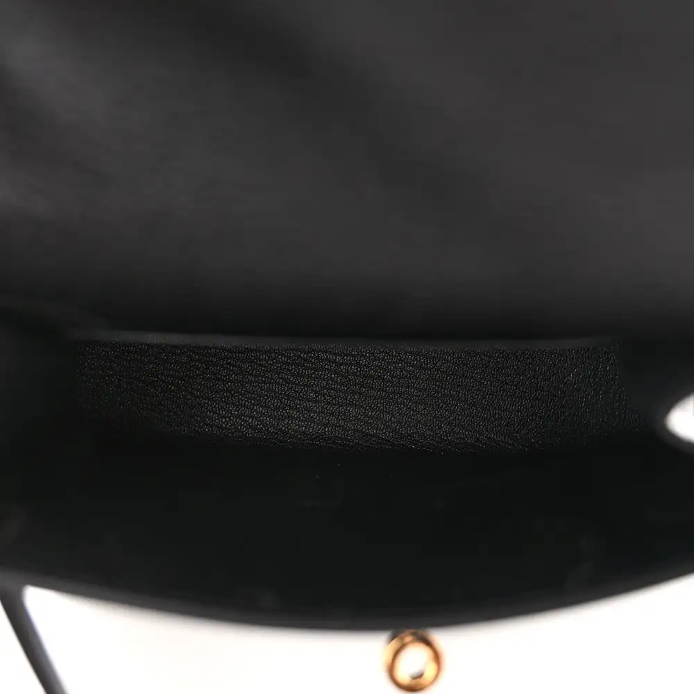 Hermes Kelly En Désordre 20 Bag in Epsom Interior pockets