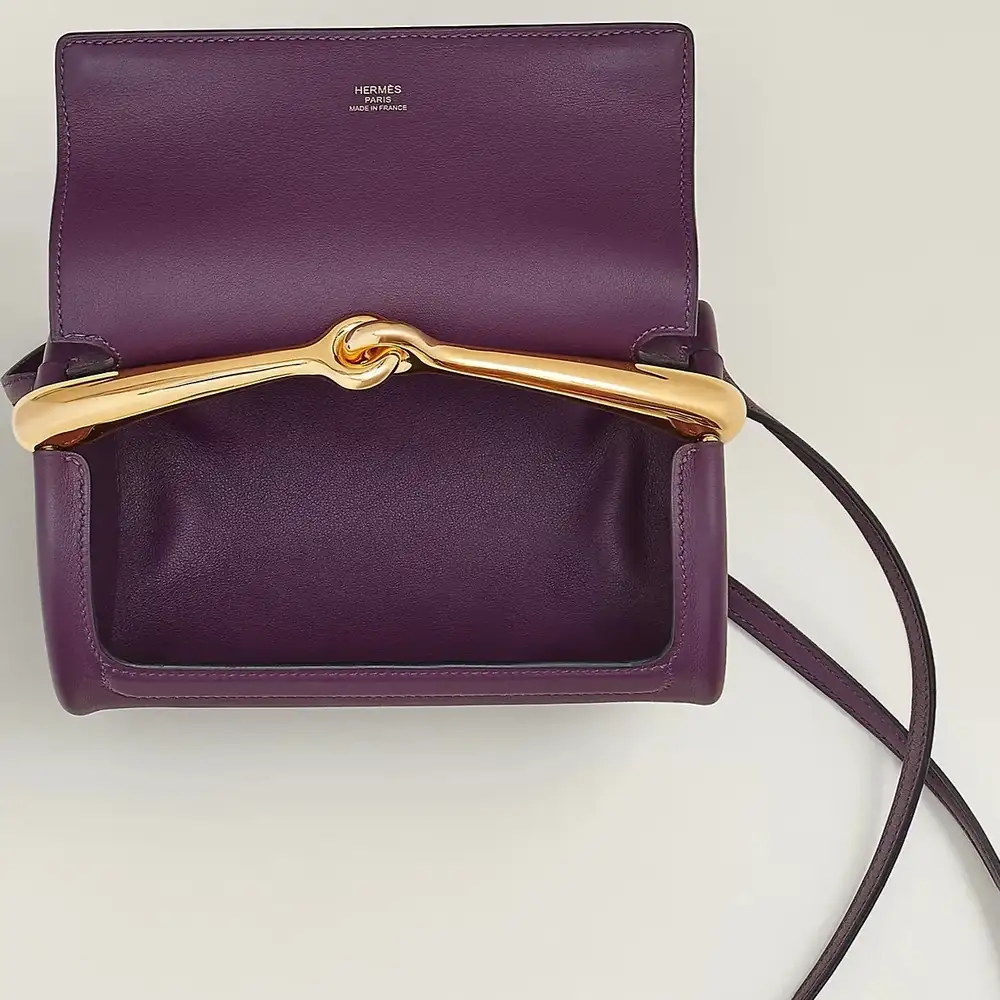 Hermes Maximors Bag in Volupto Interior pockets 2