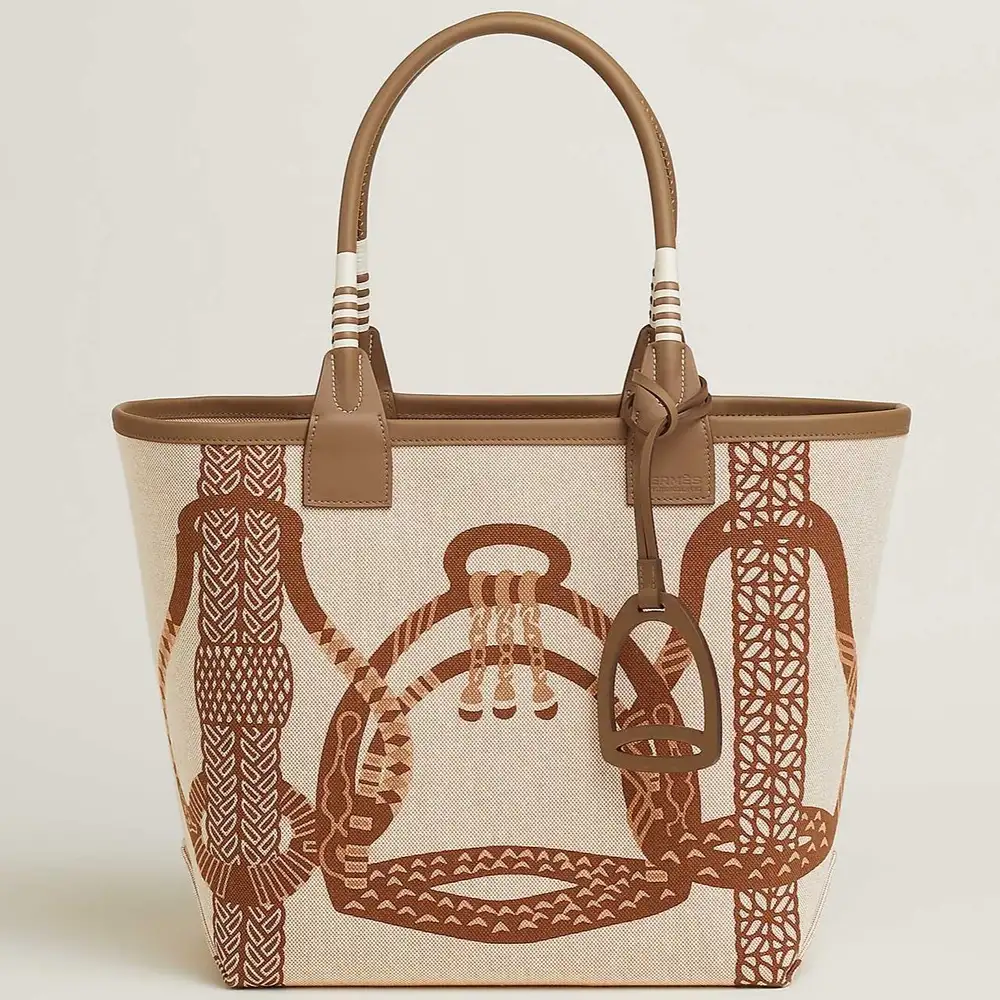 Hermes Steeple 28 Bag in Canvas Swift Fantaisie d Etriers Motif Alezan Écru Beige Gold