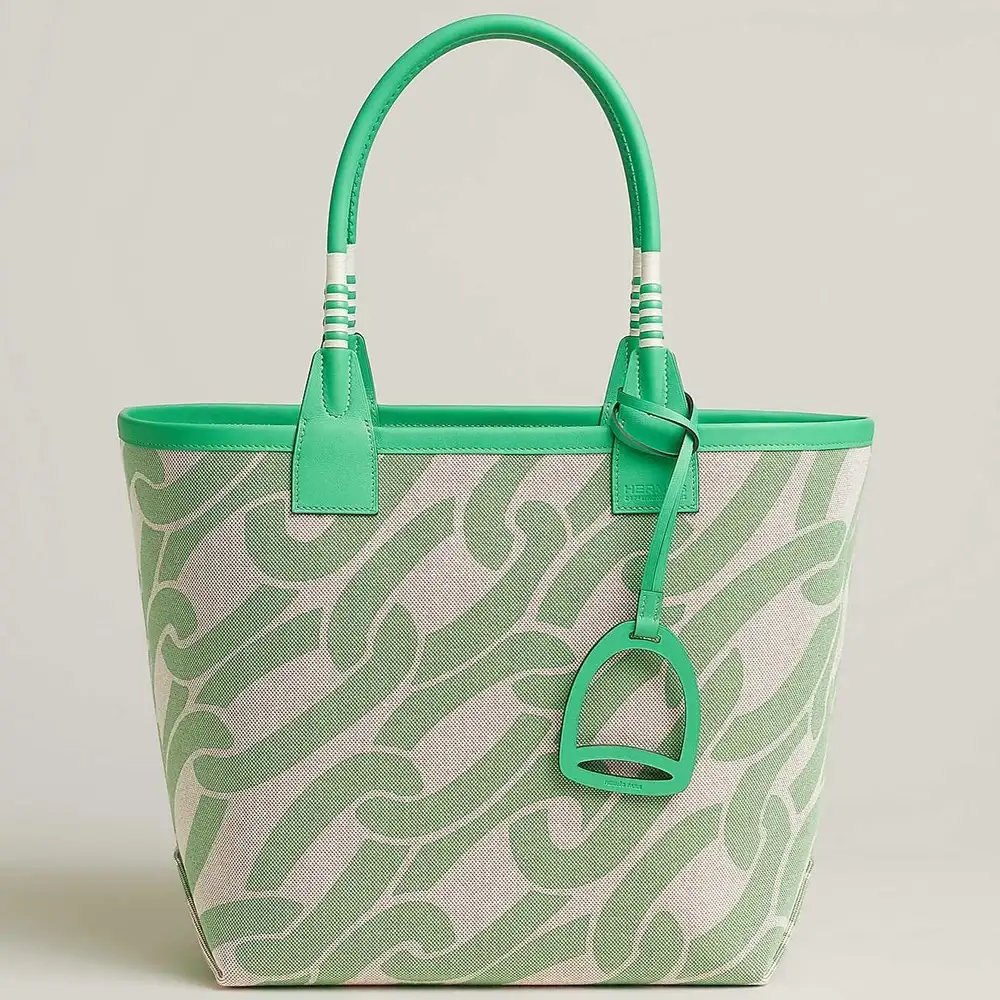 Hermes Steeple 28 Bag in Canvas Swift Maillons Co Vert Comics Écru Beige Vert Comics