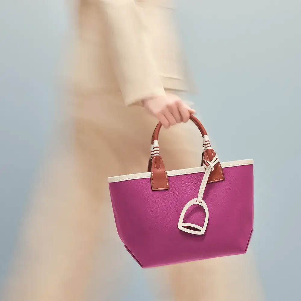 Hermes Steeple 28 Bag in Canvas Swift Model shots