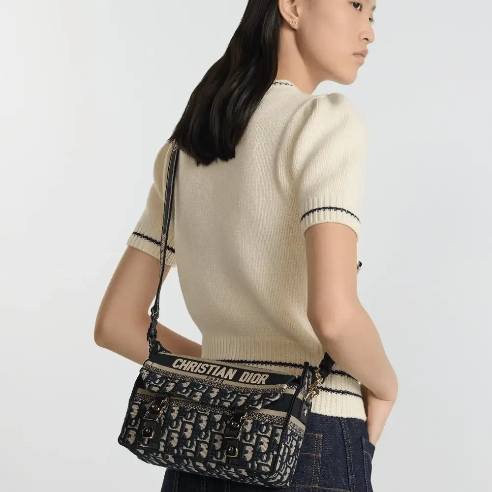 SmallDiorcamp Bag x Dior Oblique Embroidery Blue Model shots 2