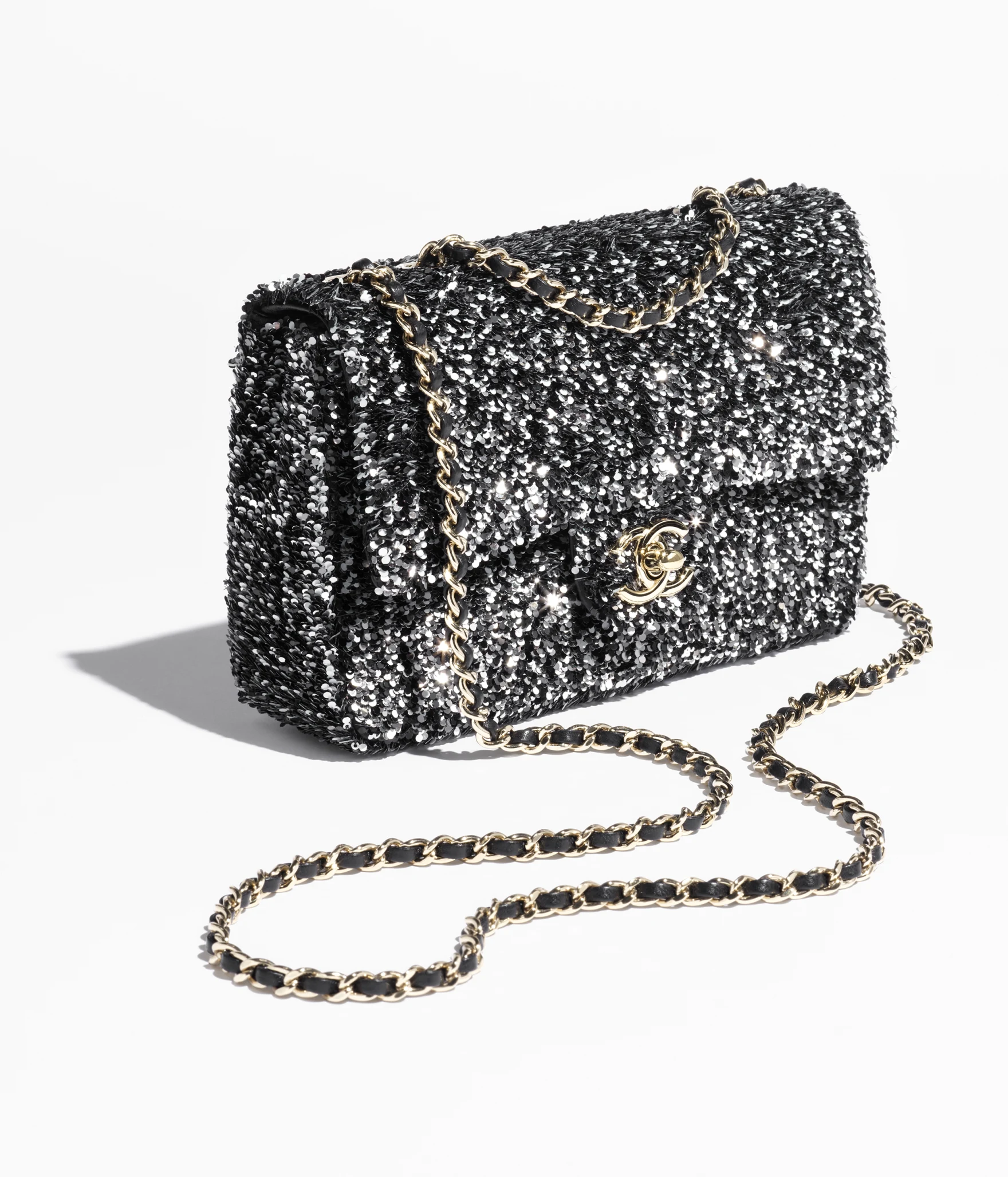 18. AS4561B19438NAFUR Chanel flap bag sequins gold tone metal