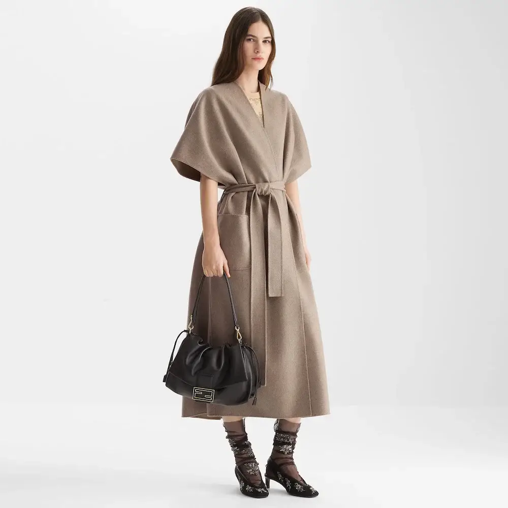 Fendi Large Mamma Baguette Bag model hand carry