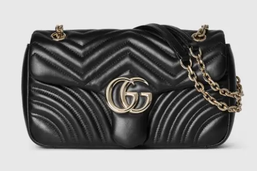 Gucci GG Marmont medium shoulder bag Black matelassé chevron lambskin leather featured image