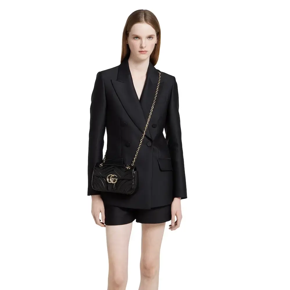 Gucci GG Marmont small shoulder bag Black matelassé chevron lambskin leather model shoulder carry