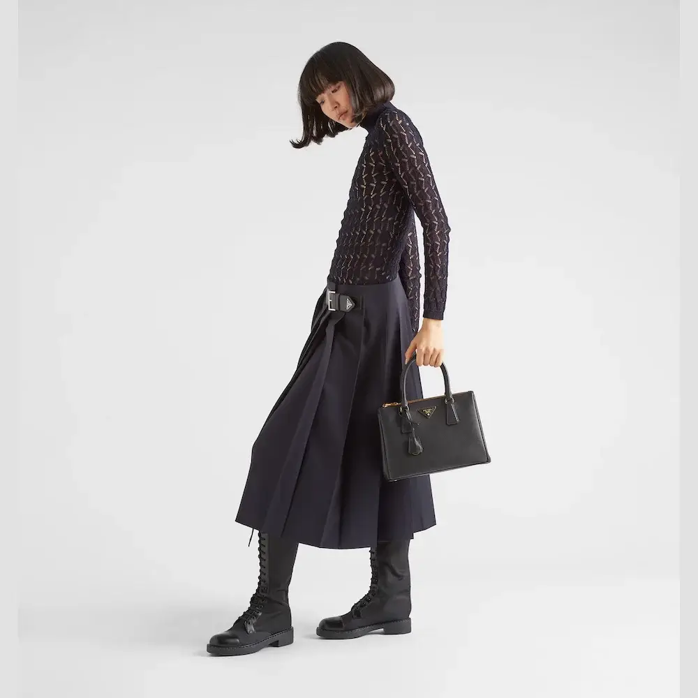 Prada Galleria Saffiano medium bag model hand carry