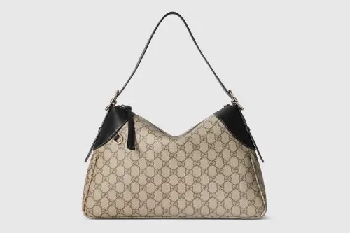 gucci emblem shoulder bag feautred image
