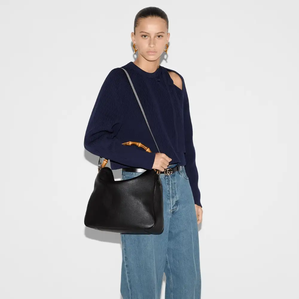 Gucci Diana medium shoulder bag model shoulder carry