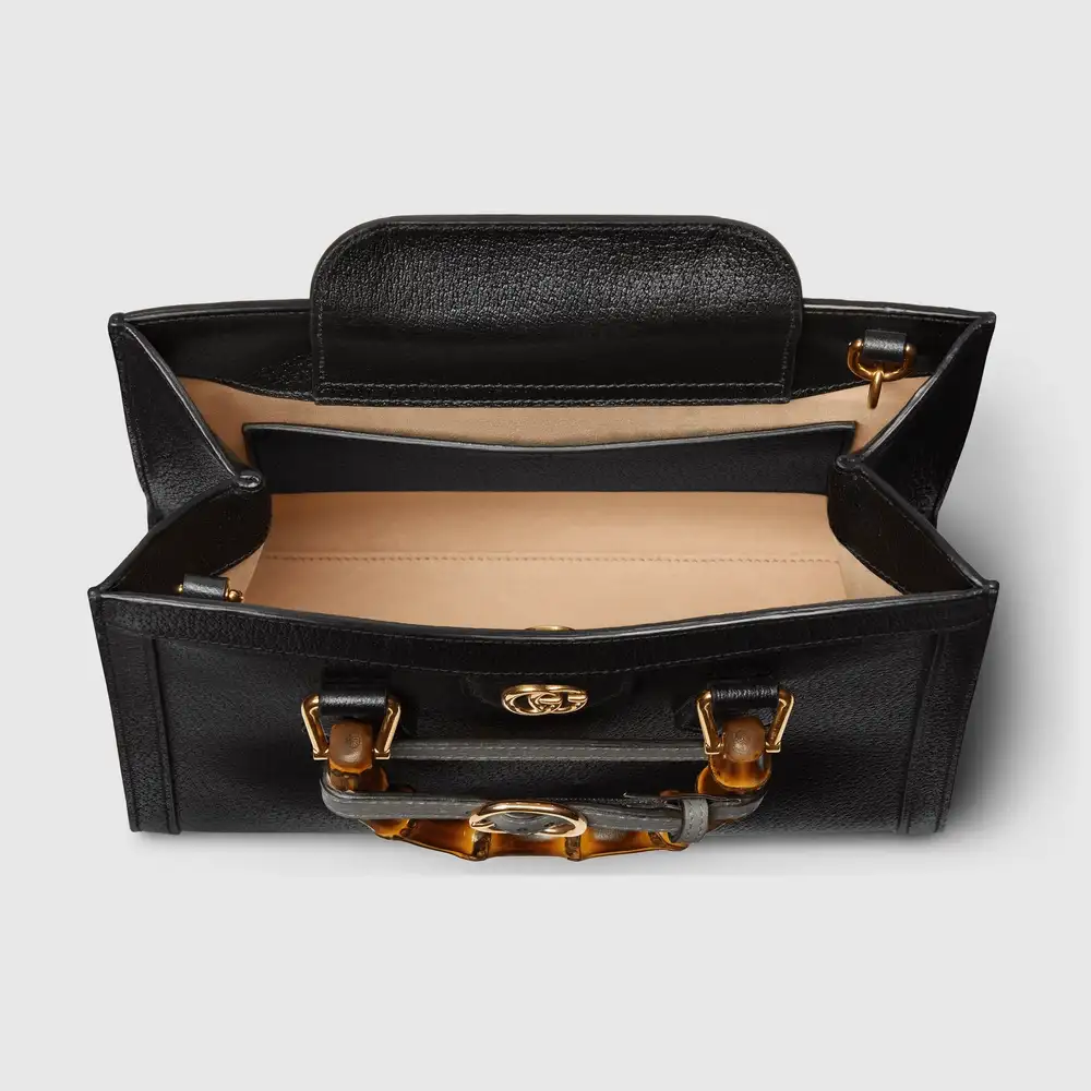 Gucci Diana medium tote bag Interior pockets