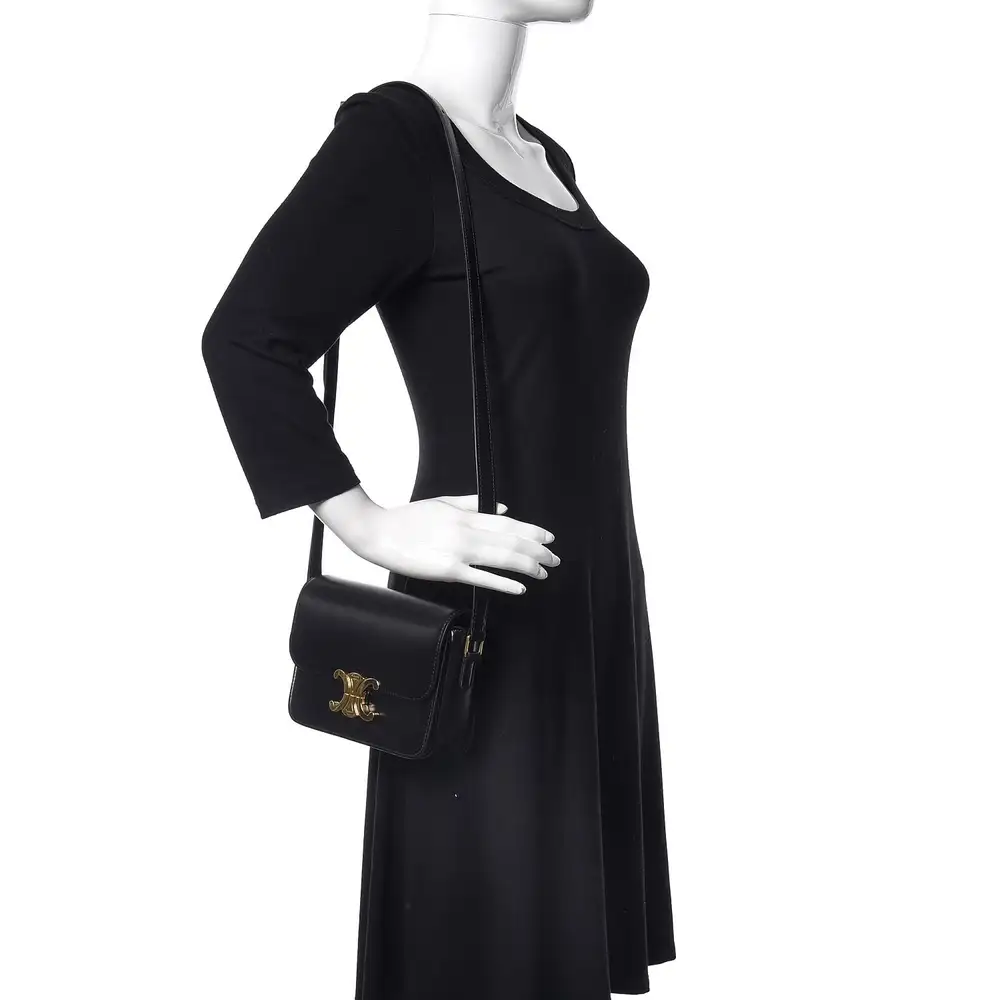 Celine Classique Triomphe Bag model shoulder carry