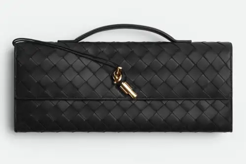 Bottega Veneta Andiamo Clutch Black Featured image