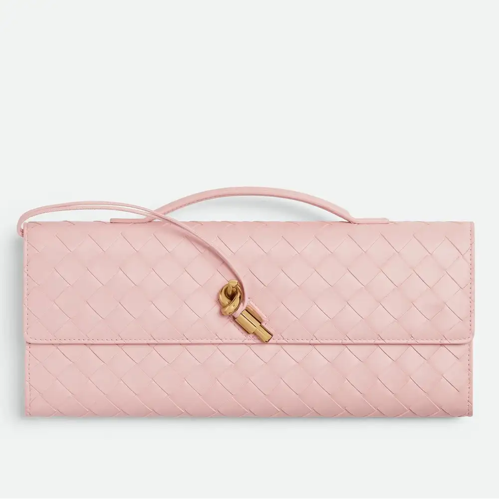 Bottega Veneta Andiamo Clutch Rose